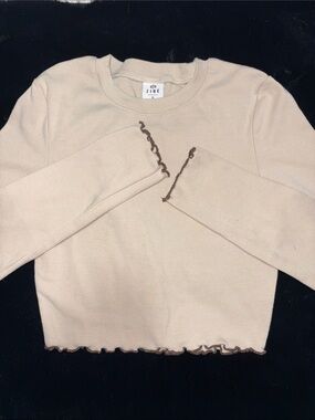 Zine Clothing Beige Cropped Long Sleeve Top